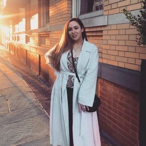 Meet your Posher, Victoria
